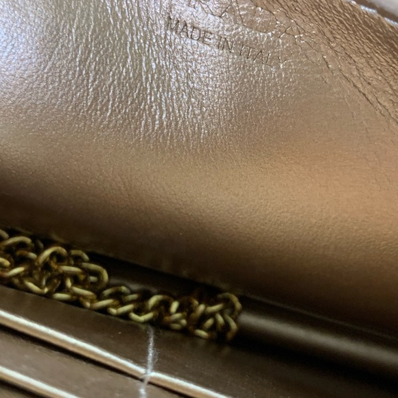 Authentic Prada Crossbody / Wallet on Chain - Picture 10 of 16